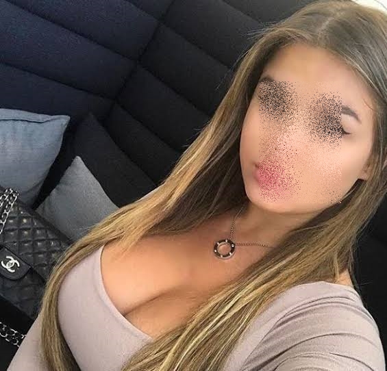 Dik Göğüslere Sahip İzmir Escort Bayan Ahu